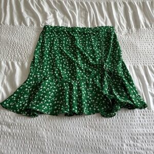 Max Studio Green Floral Mini Skirt